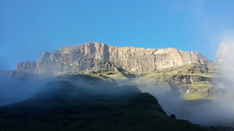 Champagne Castle Drakensberg Hike_2